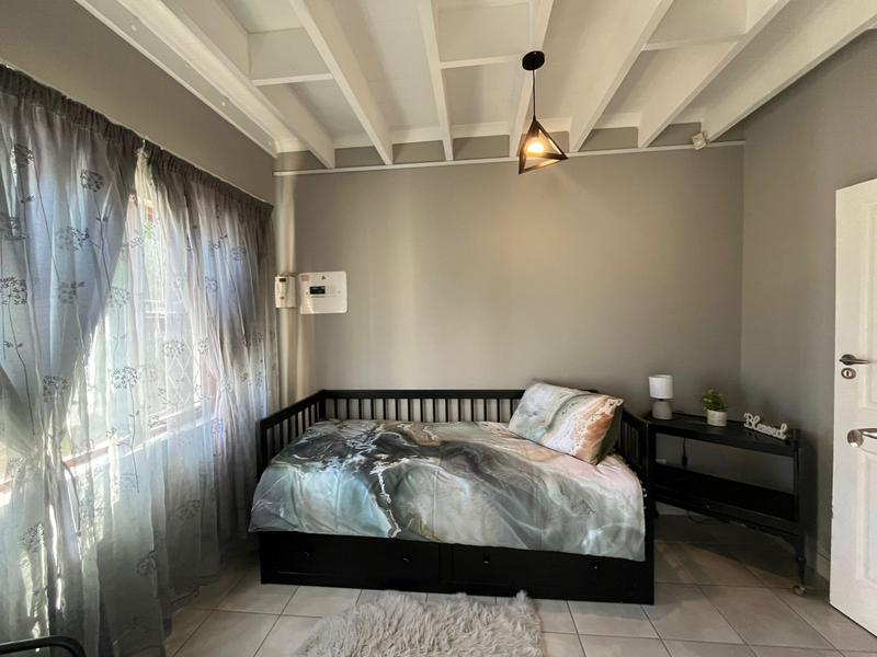 To Let 4 Bedroom Property for Rent in Kingswood Eastern Cape